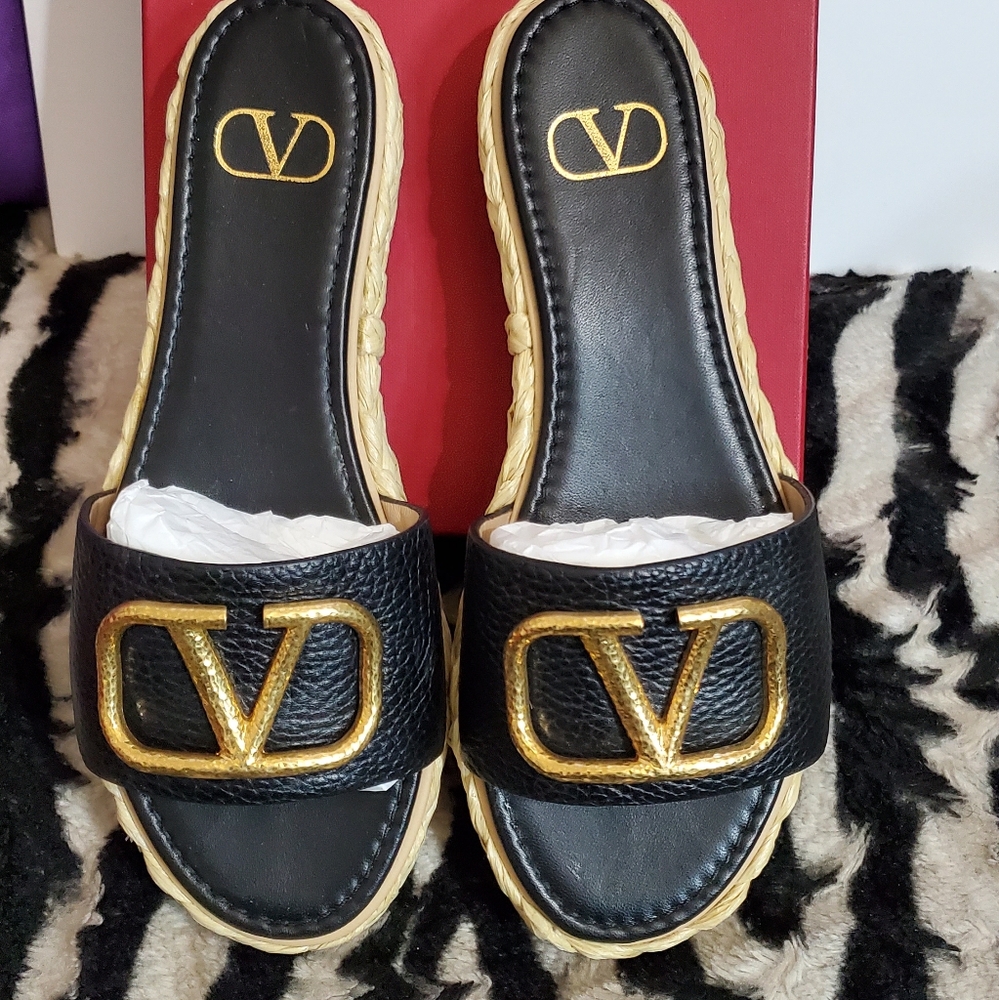 Authentic Valentino Garavani VLogo Espadrille Slides Size 37